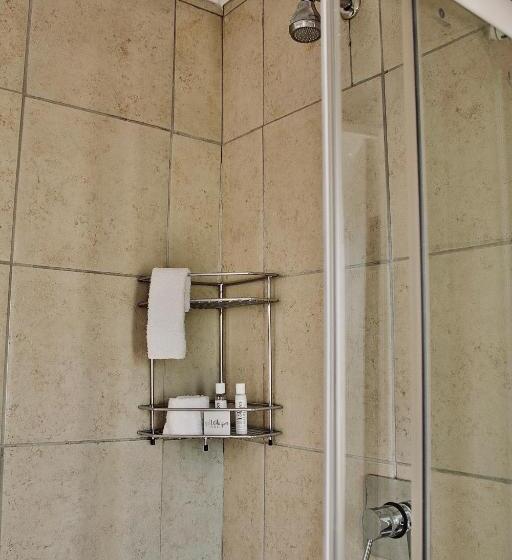 Номер Стандарт, Harbour Close Home