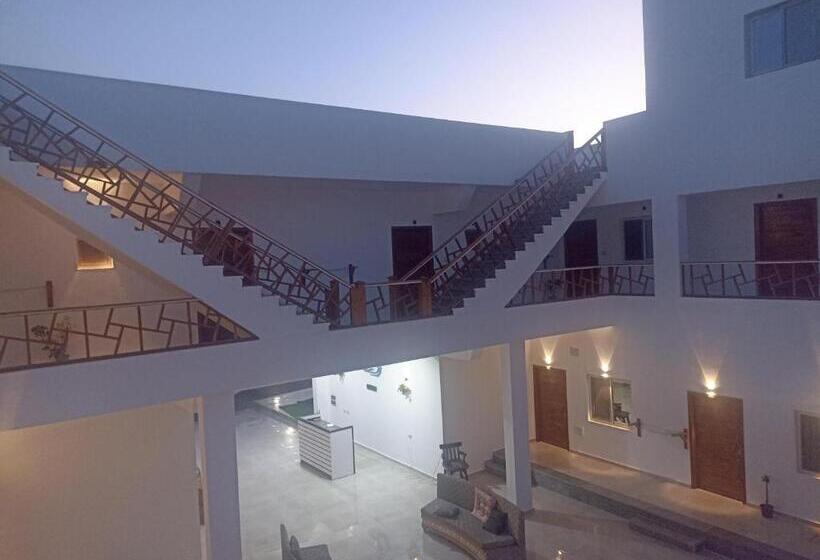 آپارتمان 2 خوابه, Sea Breeze Dahab