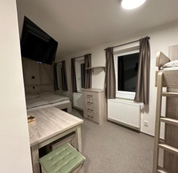 Четырехместный Номер Классик, Apartmány Vesna