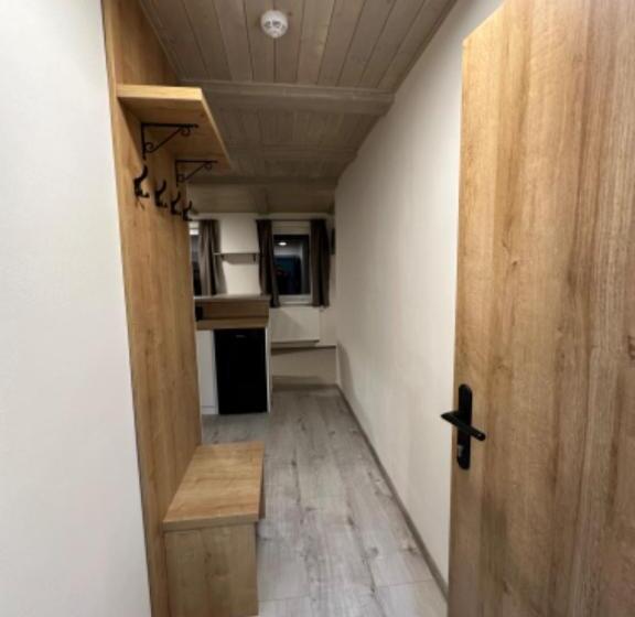 Студио Стандарт Вид на Сад, Apartmány Vesna