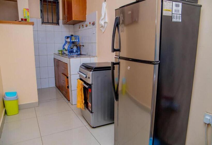 اتاق استاندارد, It Is Well Homes