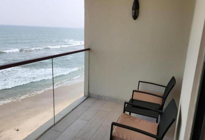 Номер Стандарт с Балконом, Serenity Terraces Beach, Hotel   Kokrobite