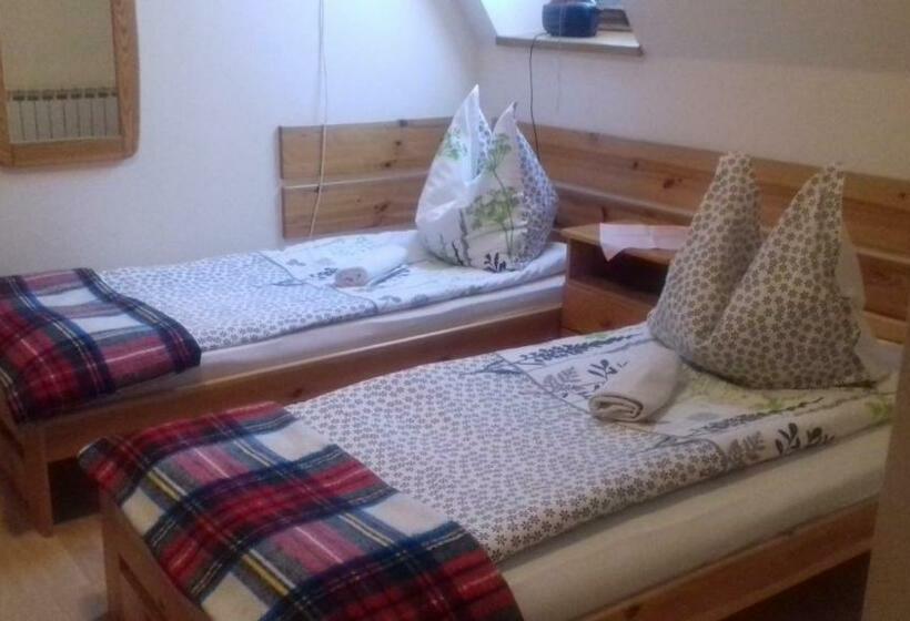 Четырехместный Номер Стандарт, Biały Dworek