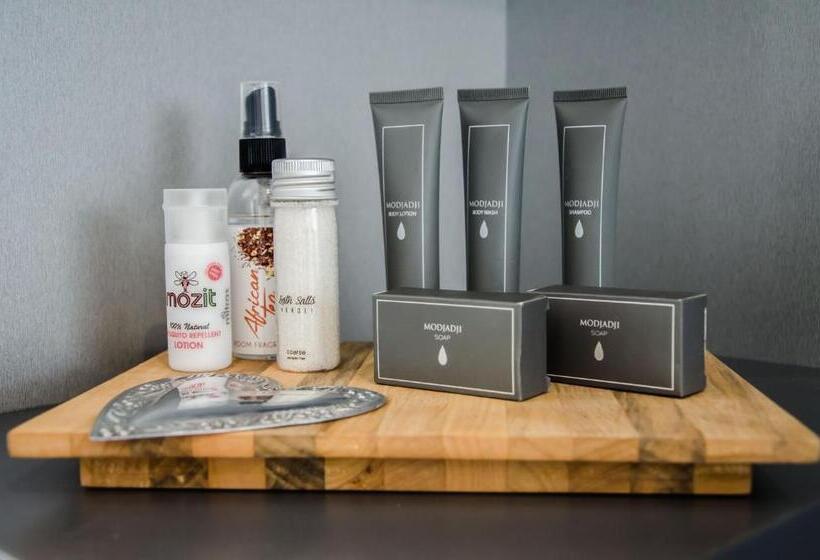 غرفة تنفيذية, Chill Pepper Boutique
