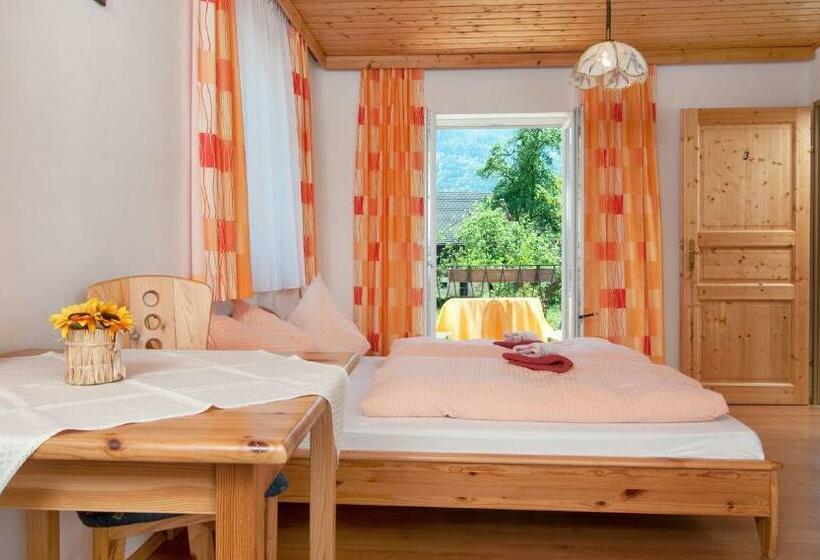 Номер Стандарт с Балконом, Gästehaus Lutschounig