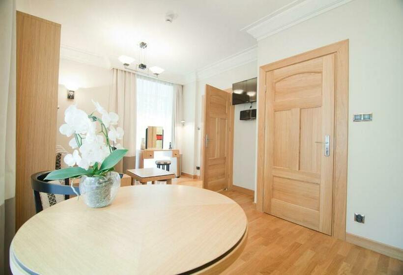 스위트, Villa Alina Medical Spa
