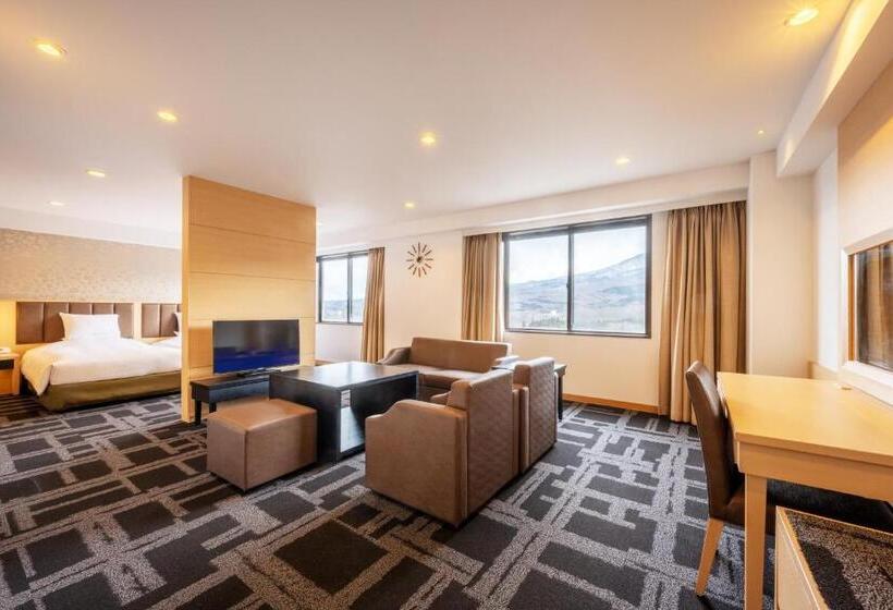 Полулюкс Престиж, Mercure Miyagi Zao Resort & Spa