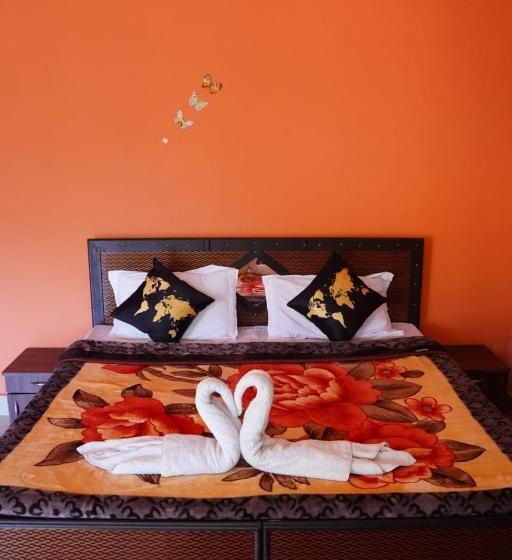 Семейный Номер, Chail Alone Inn