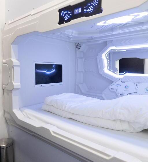 Номер Superior Одноместный, Naptapgo   Japanese Premium Pod Hotel   Walk To Noida Electronic City Metro! Wifi, Lounge