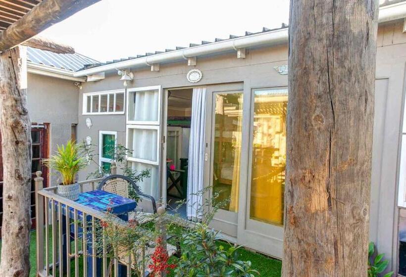 패밀리 룸, Strand Family 4 Sleeper En Suite Studio