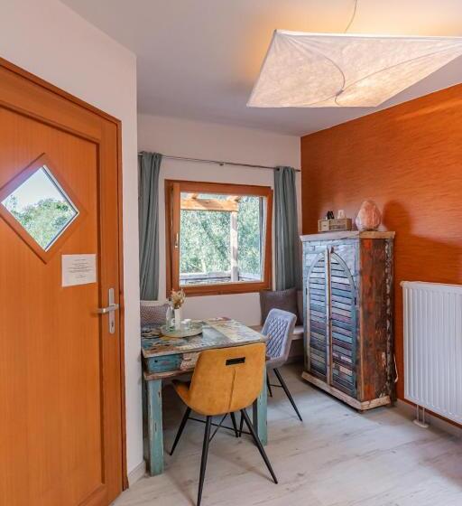 Номер Стандарт Вид на Озеро, Baumhaushotel Oberbayern