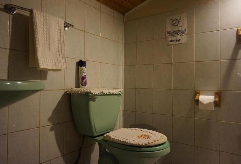 Standardrum Delat Badrum, Hospedaje Amapola
