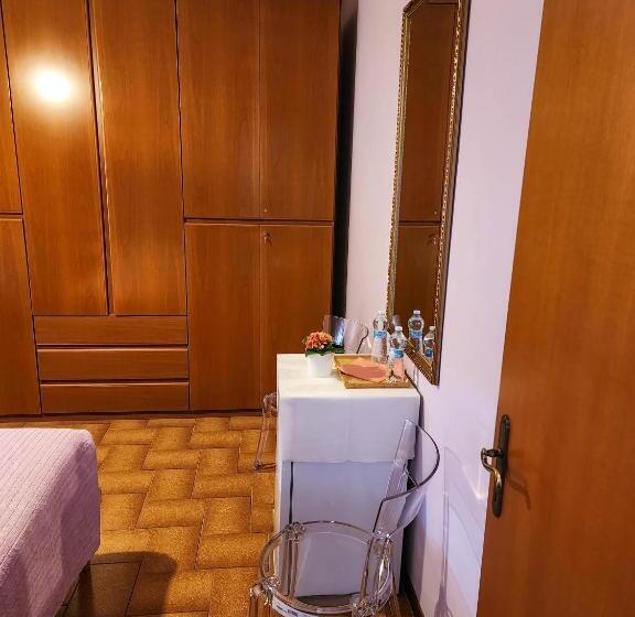 Номер Стандарт, Gold B&b
