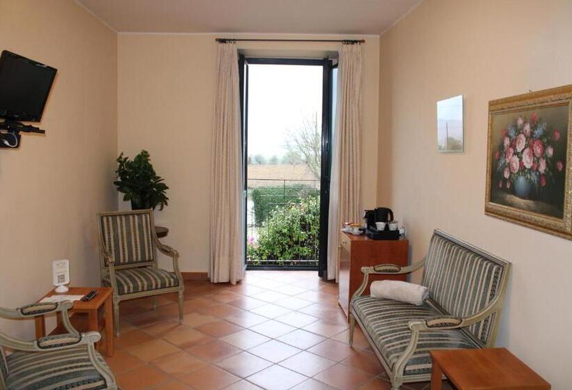 Люкс, Casale Delle Arti