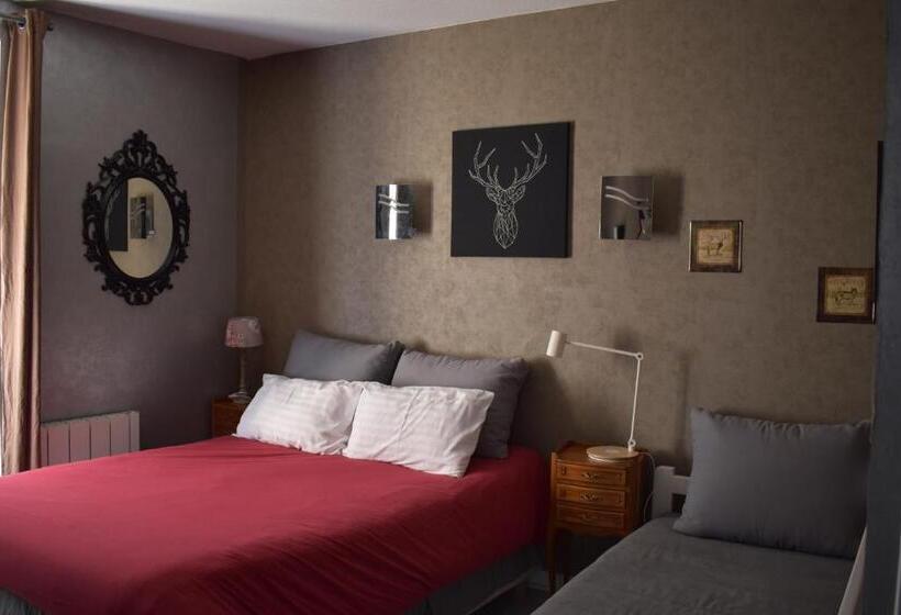 Четырехместный Номер Стандарт, Hôtel Le Mélèze