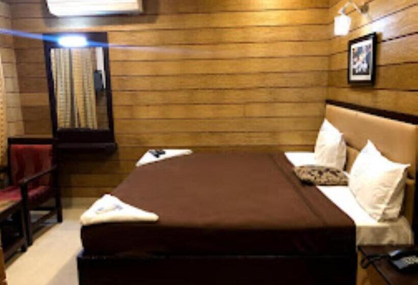اتاق لوکس, Sri Arulmuthu Residency Madurai