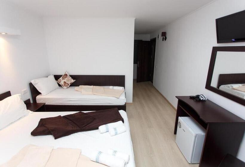 اتاق استاندارد سه نفره, Vila Sandra
