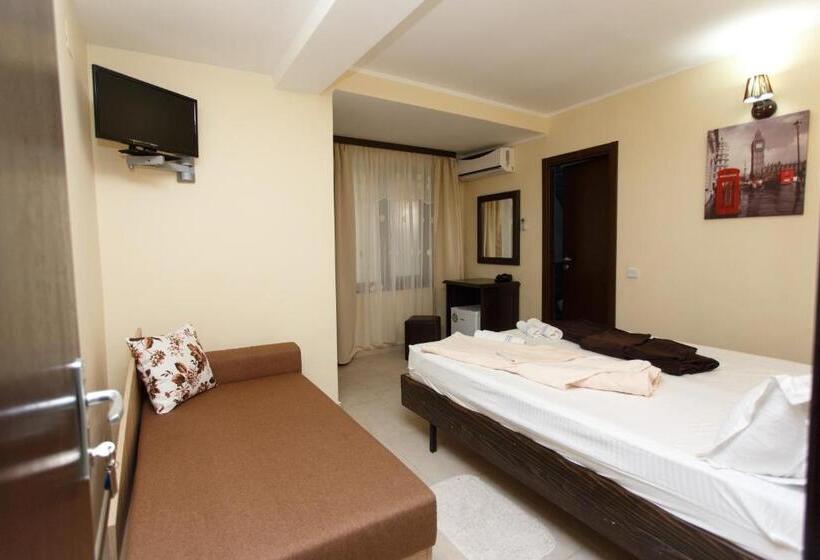 اتاق استاندارد سه نفره, Vila Sandra
