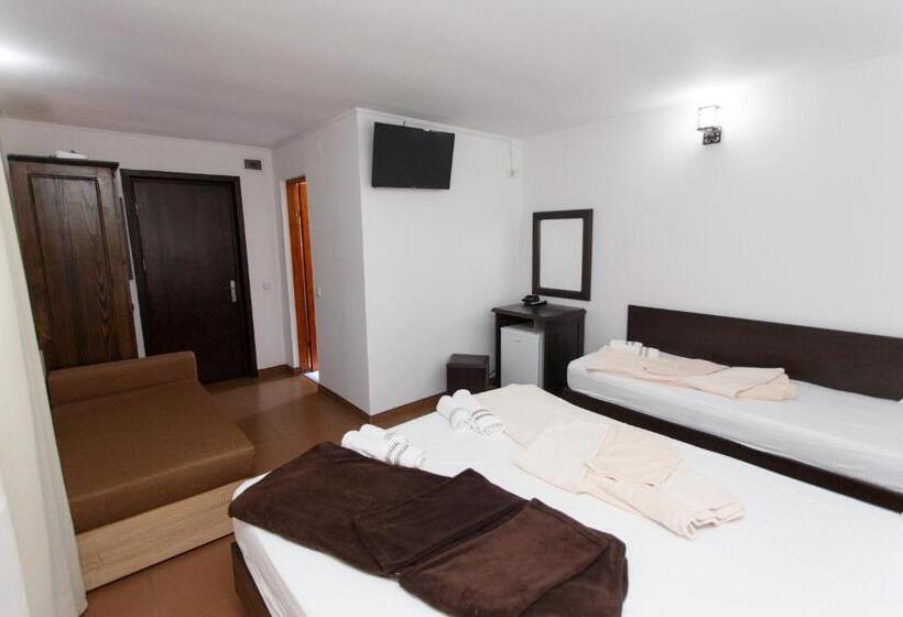 اتاق استاندارد چهار تخته, Vila Sandra