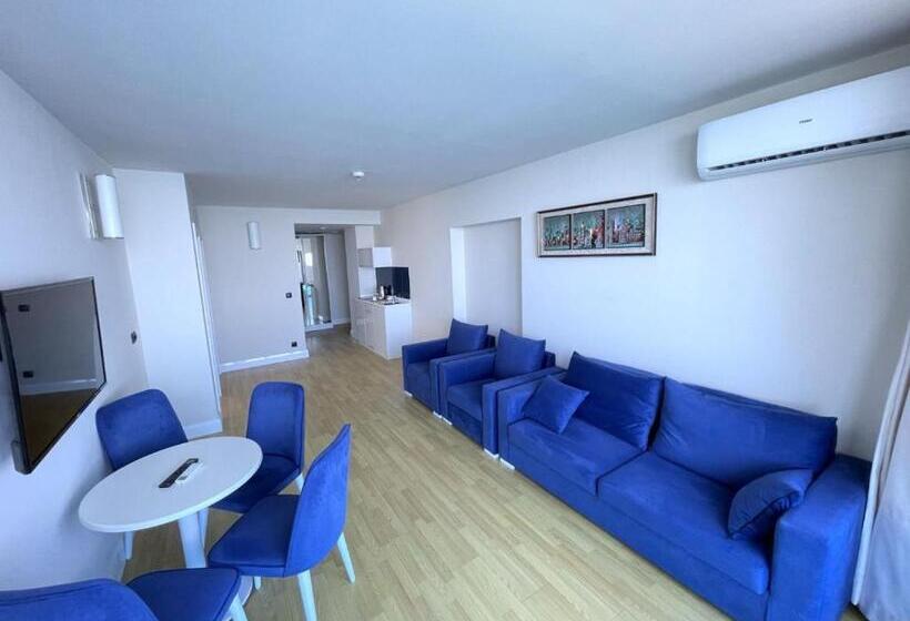 سوئیت 2 خوابه, Holiday In Orbi City Batumi