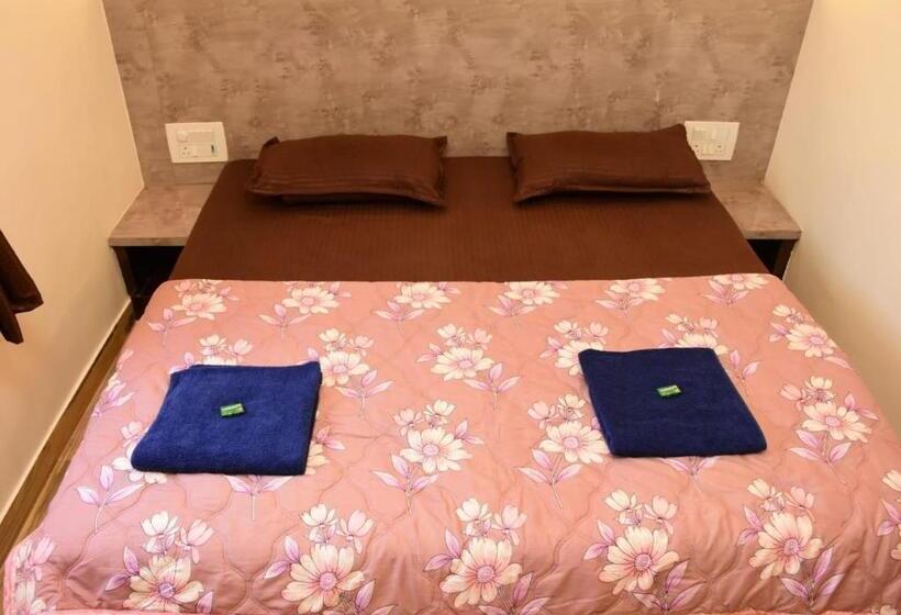 Номер Deluxe, Suyog Matheran