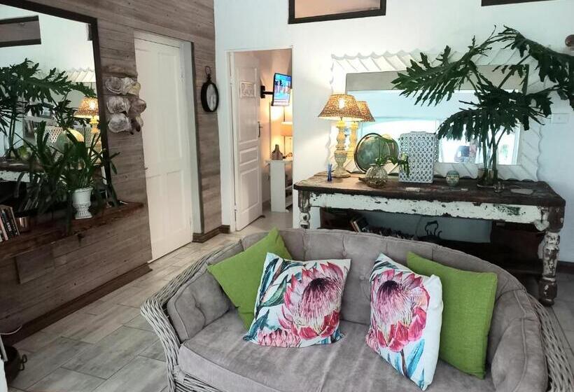 Номер Deluxe, Royal Palm Suite, Villa Roc Guesthouse, Salt Rock Ballito, Solar Power