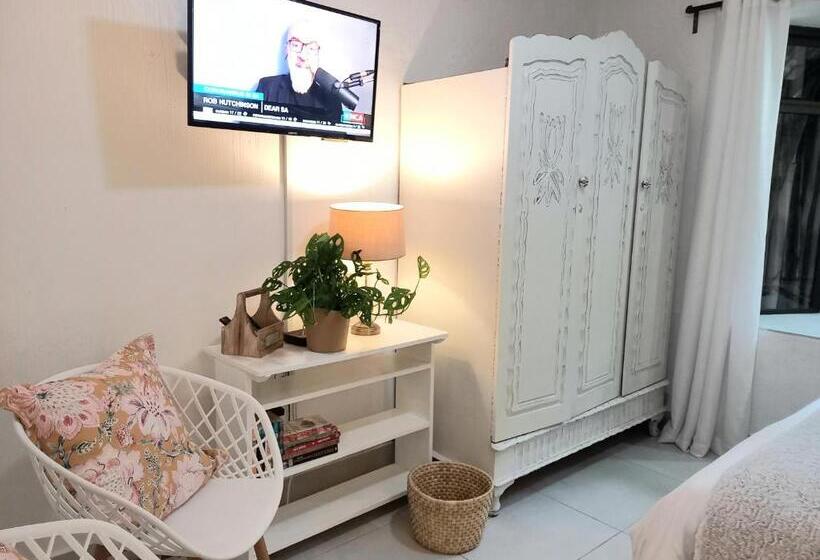 Номер Deluxe, Royal Palm Suite, Villa Roc Guesthouse, Salt Rock Ballito, Solar Power