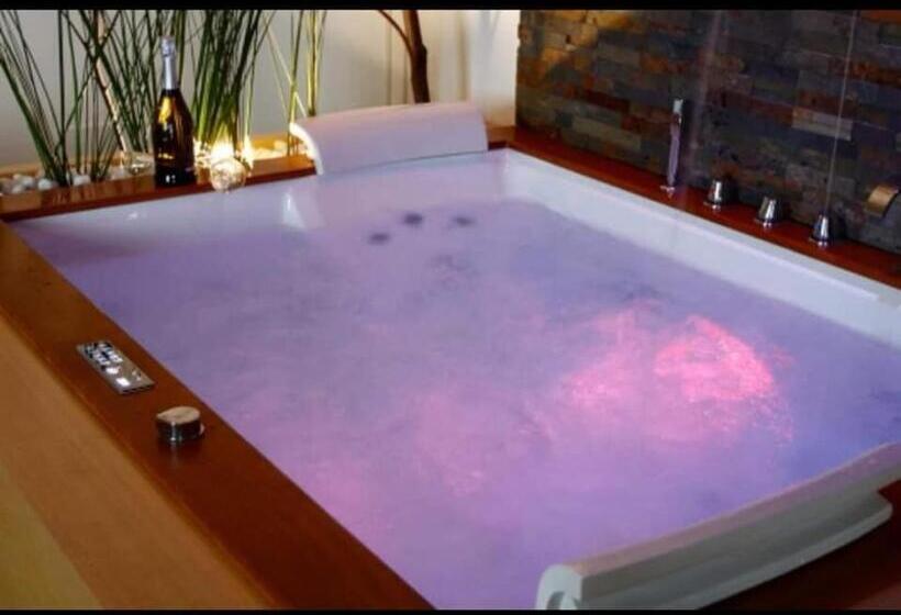 Люкс с гидромассажем, Suite Pizzo Jacuzzi Rooms