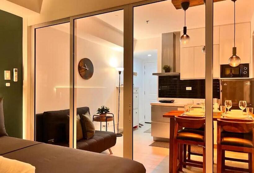 침실 1개 디럭스 아파트, Manila Philippines, Azure Urban Resort Staycation By Leroche Near Ninoy Aquino International Airport