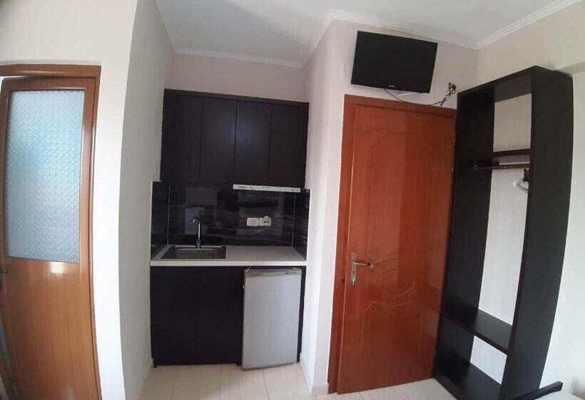 اتاق استاندارد سه تخته با بالکن, Villa Elite Ksamil