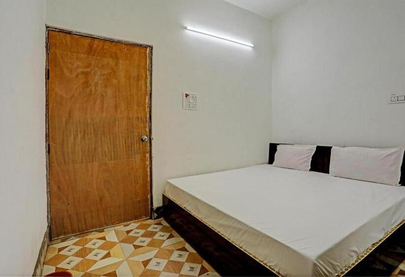 Трехместный Номер Классика, Oyo Alpha Guest House & Restaurant