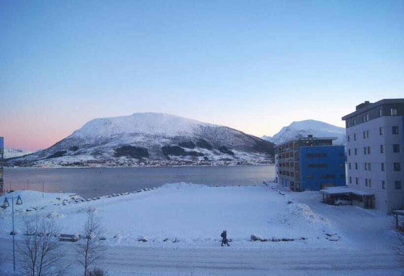 Номер Стандарт Вид на Море, True Vesterålen