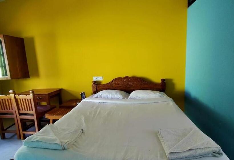 豪华房间, Shrushthee Guest House