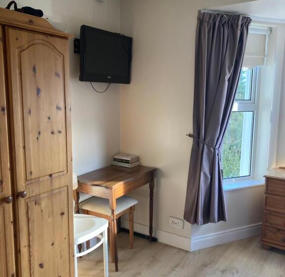 اتاق استاندارد, Barr S Guest Accommodation