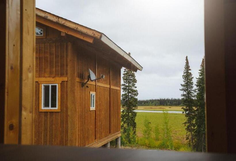 标准平房, Red Cariboo Resort