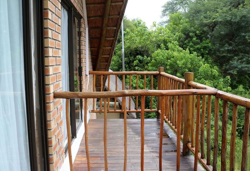 اتاق استاندارد با چشم‌انداز, Enviro Villa Luxury Inn