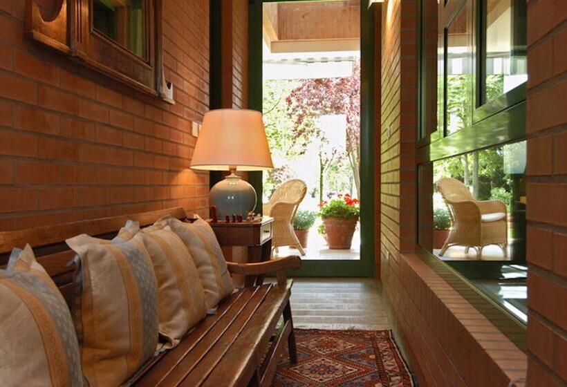 Апартаменты 1 Спальня Нижний Этаж, Villa Delle Ortensie