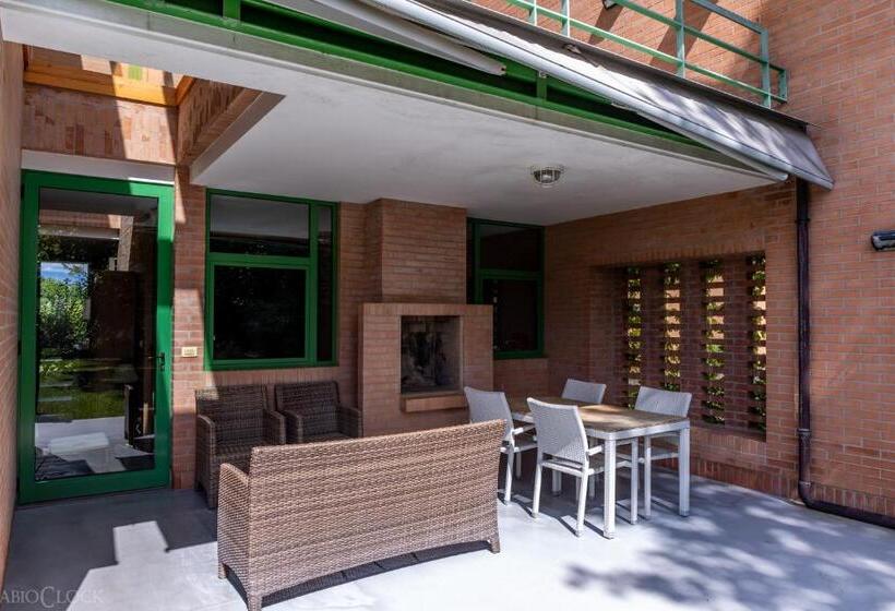 Апартаменты 1 Спальня Нижний Этаж, Villa Delle Ortensie