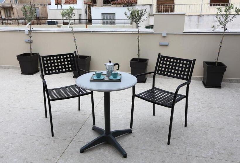 جناح إدارى, 1900 Athenian House