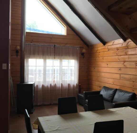 بانگلوی لوکس, Cabañas Hosteria De Vilches