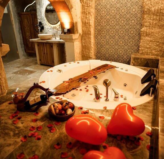 자쿠지 스위트, Lost City Cappadocia