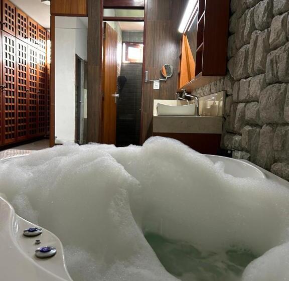 Четырехместный Номер Deluxe, Espaço Casa