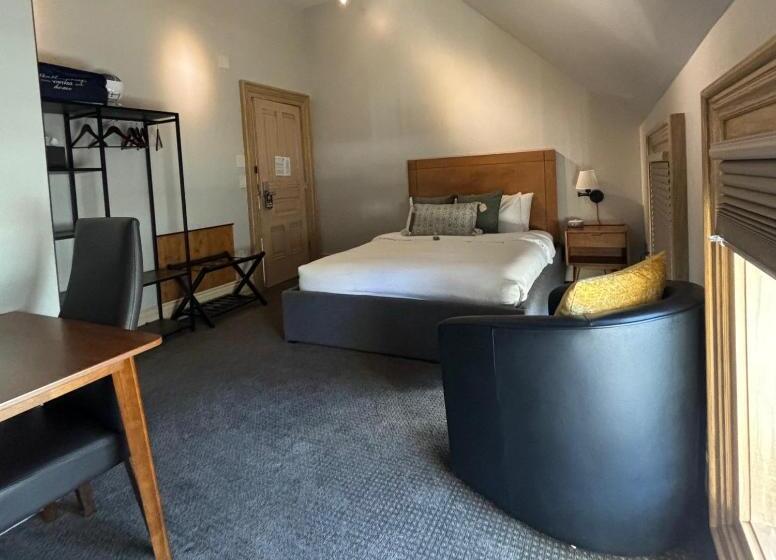 Номер Стандарт, Tahoe Star