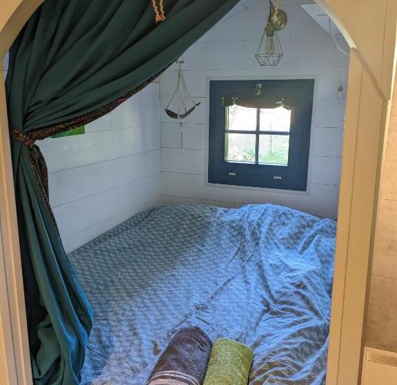 Семейный Номер Вид на Горы, La Roulotte Tiny House Du Mond Idéal