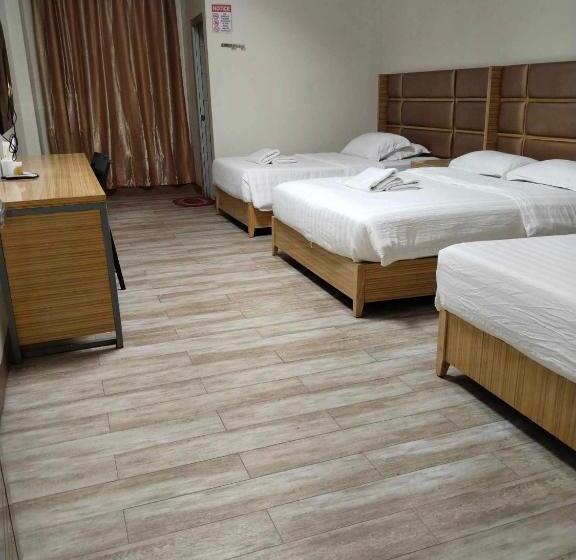 Family Suite, Meaco Royal Hotel   Valenzuela