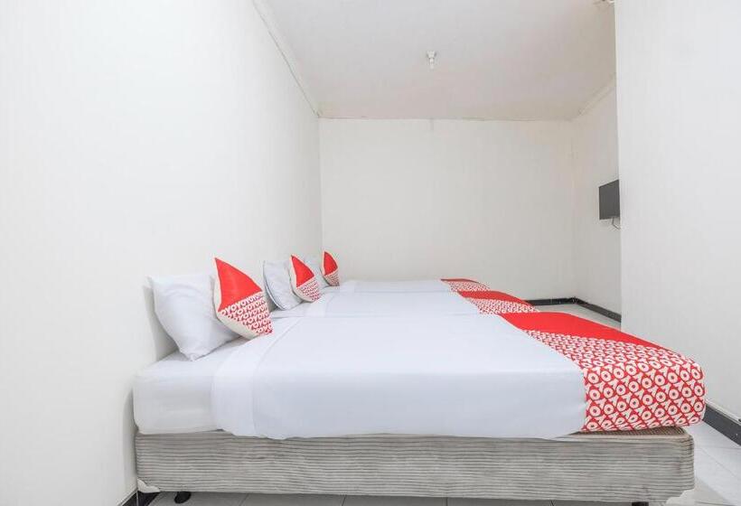 수피리어 스위트, Super Oyo 2703 Hotel Transit 1
