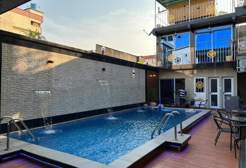 آپارتمان 1 خوابه, Avcilar Luxury Homes