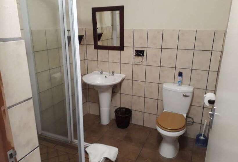 Quarto Estandar, Ash River Lodge