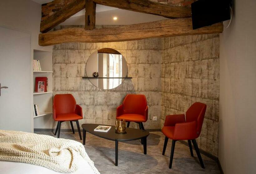 Полулюкс, Restaurant Les 3 Piliers