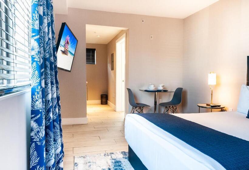 标准工作室, Waterside Hotel And Suites